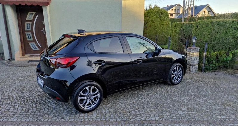 Mazda 2 cena 42900 przebieg: 160000, rok produkcji 2017 z Dęblin małe 781